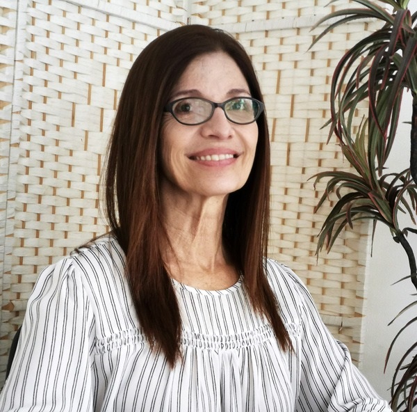 Mariselle – No Logo