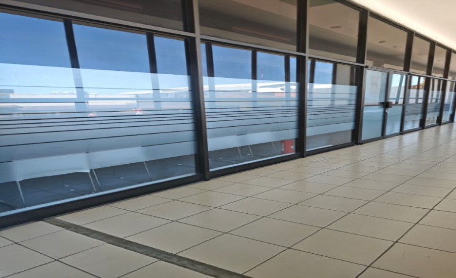 alquiler local comercial Heredia, local comercial Mall Las Flores, renta local 169 m2 Heredia, local en centro comercial Heredia, alquiler local comercial Costa Rica, espacio comercial en mall, local amplio en Heredia, oportunidad inversión comercial, renta escalonada local comercial, local comercial con parqueo