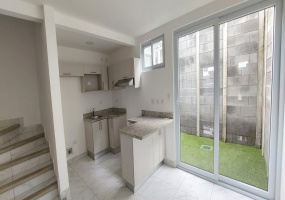 Condominium,For Sale,1011